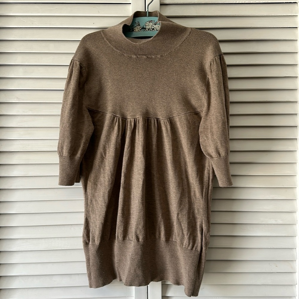 Banana Republic short sleeve turtleneck knit shirt